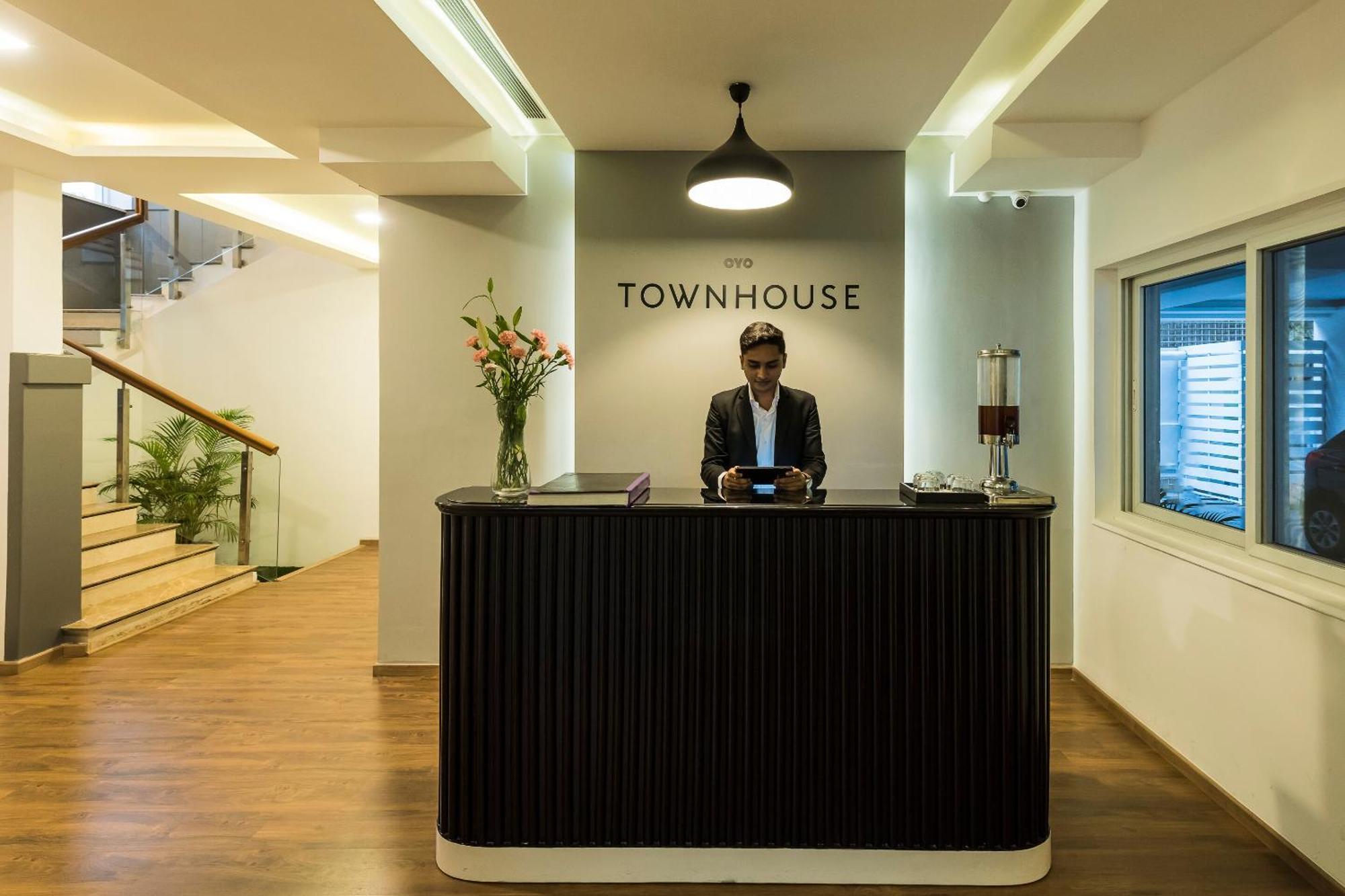 Super Townhouse Mg Road,Bangalore Exterior foto